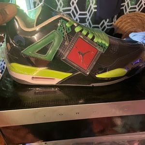 Jordan 4 Superman/Doernbecher
